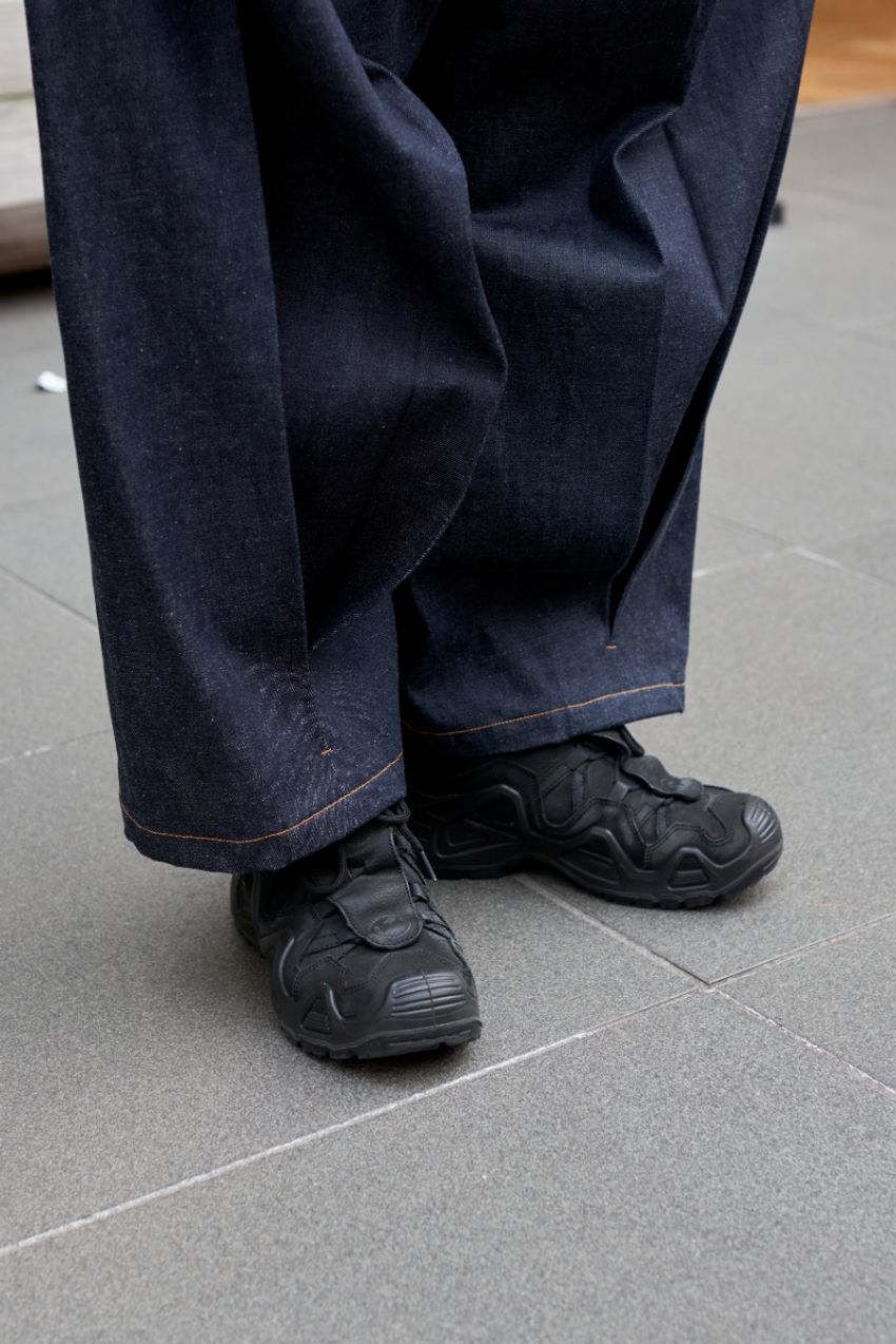 【アンダー30】最高のアクセントになる“バギーパンツ”！着こなしの模範解答を3名のスナップで - 3枚目の画像