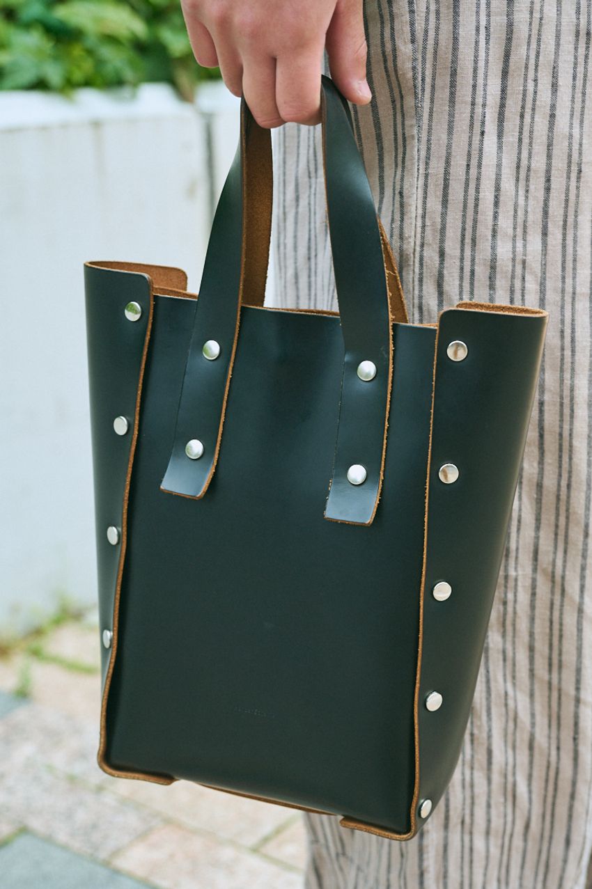 上下古着がいい感じ！街角スナップから紐解く“いかにも”にならない着こなし術 - 4枚目の画像