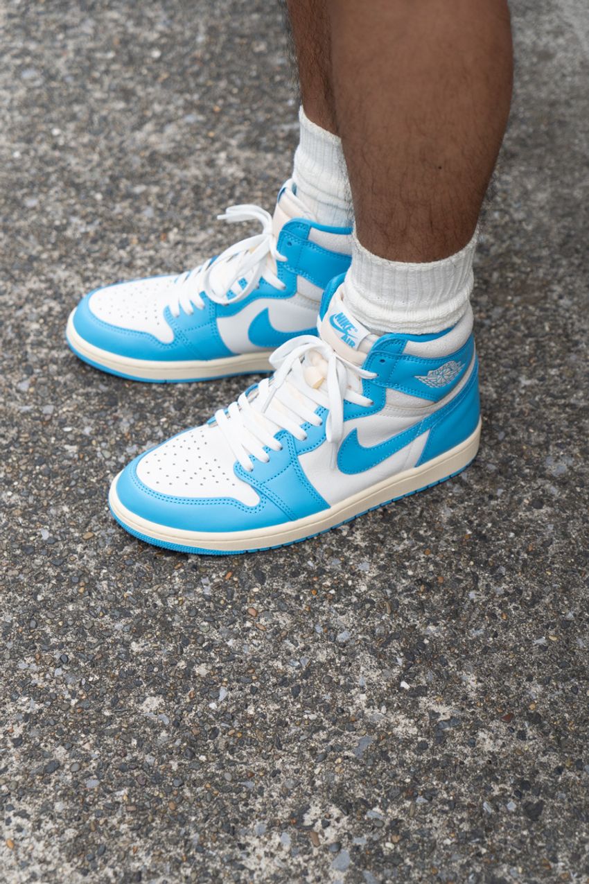 最旬バケットハットスタイルを街角からお届け！リアルに愛用されていたのはデニム素材、ブラックetc. - 7枚目の画像