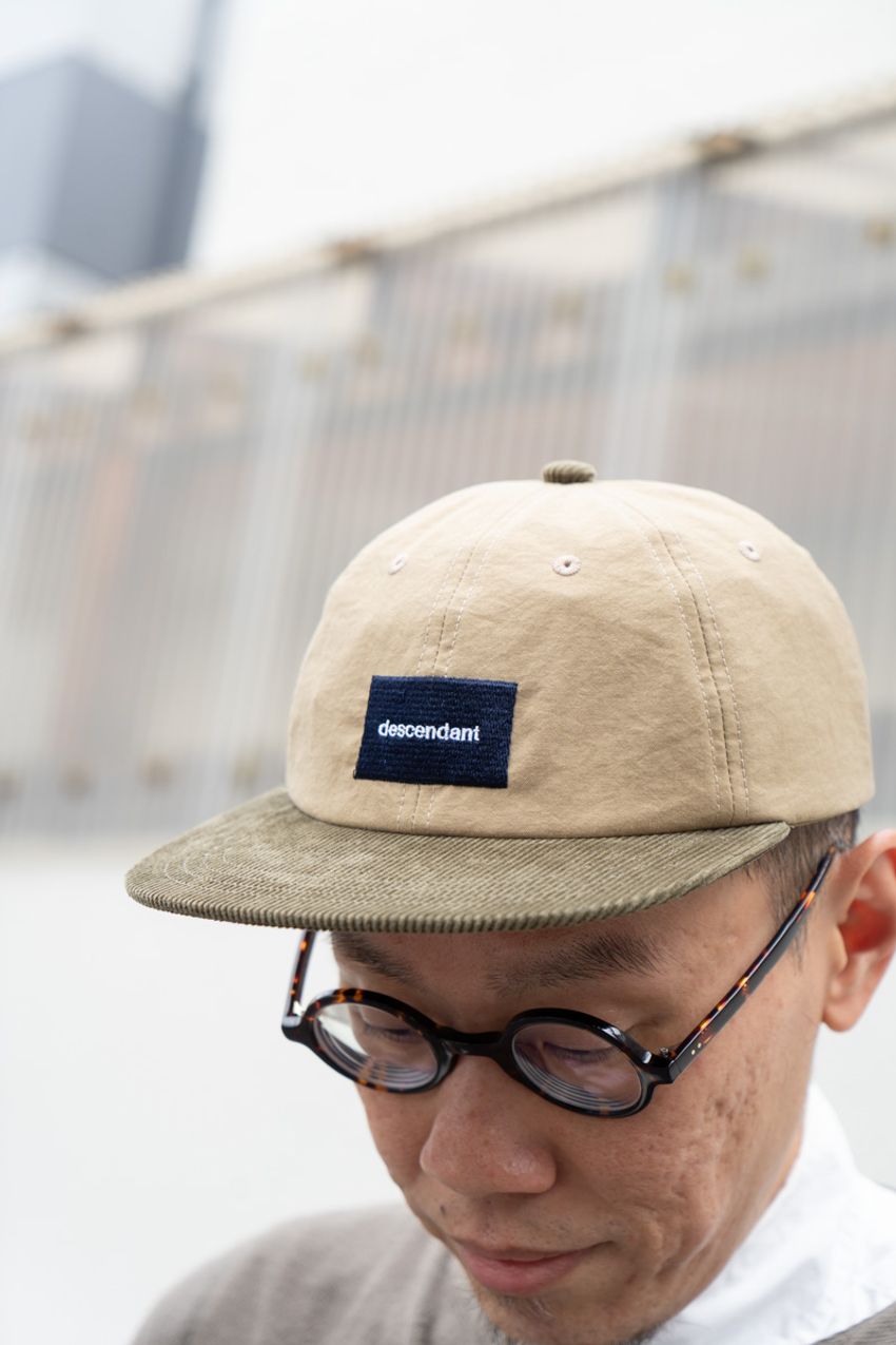 「ダブルタップス」の大人コーデ好例。用いたアイテムはシャツ、カーゴショーツそして…… - 3枚目の画像