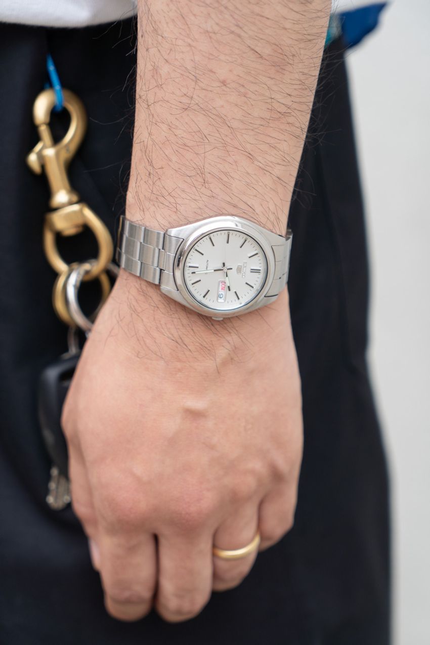 “真っ黒サンダル”は夏の大人の必須アイテム！洒落者たちの推薦ブランドとコーデ術を解説 - 9枚目の画像