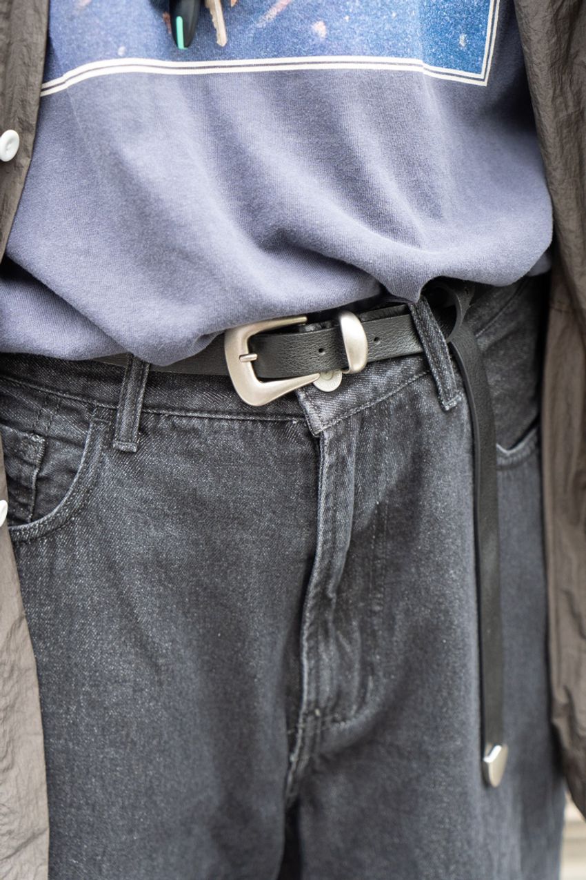 夏のシャツ、着こなし方は無限大！「フツウに着る」だけじゃない魅力を3名のスナップで - 3枚目の画像