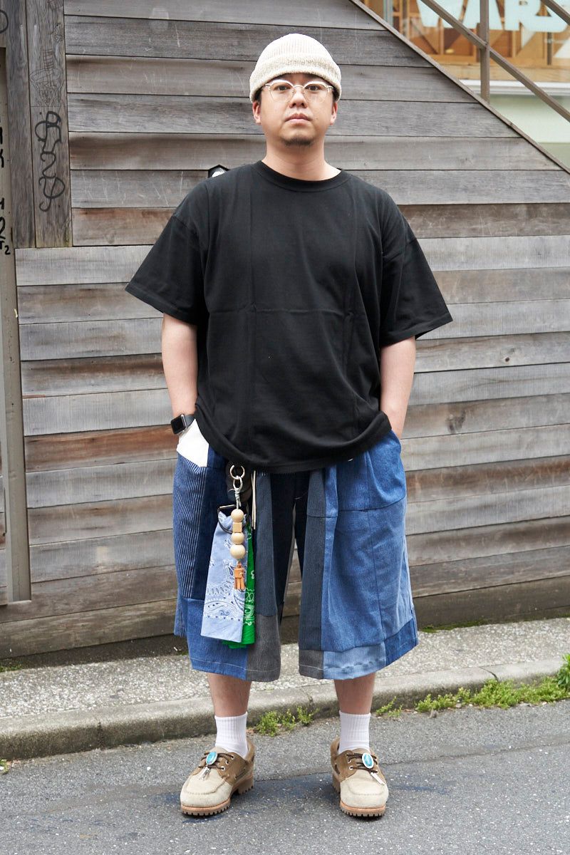 Tシャツ レミレリーフ  パンツ シアージ  シューズ ティンバーランド×パッカー  帽子 ラカル  眼鏡 ブルーエレファント  腕時計 アップル  バングル エースバイモリザネ