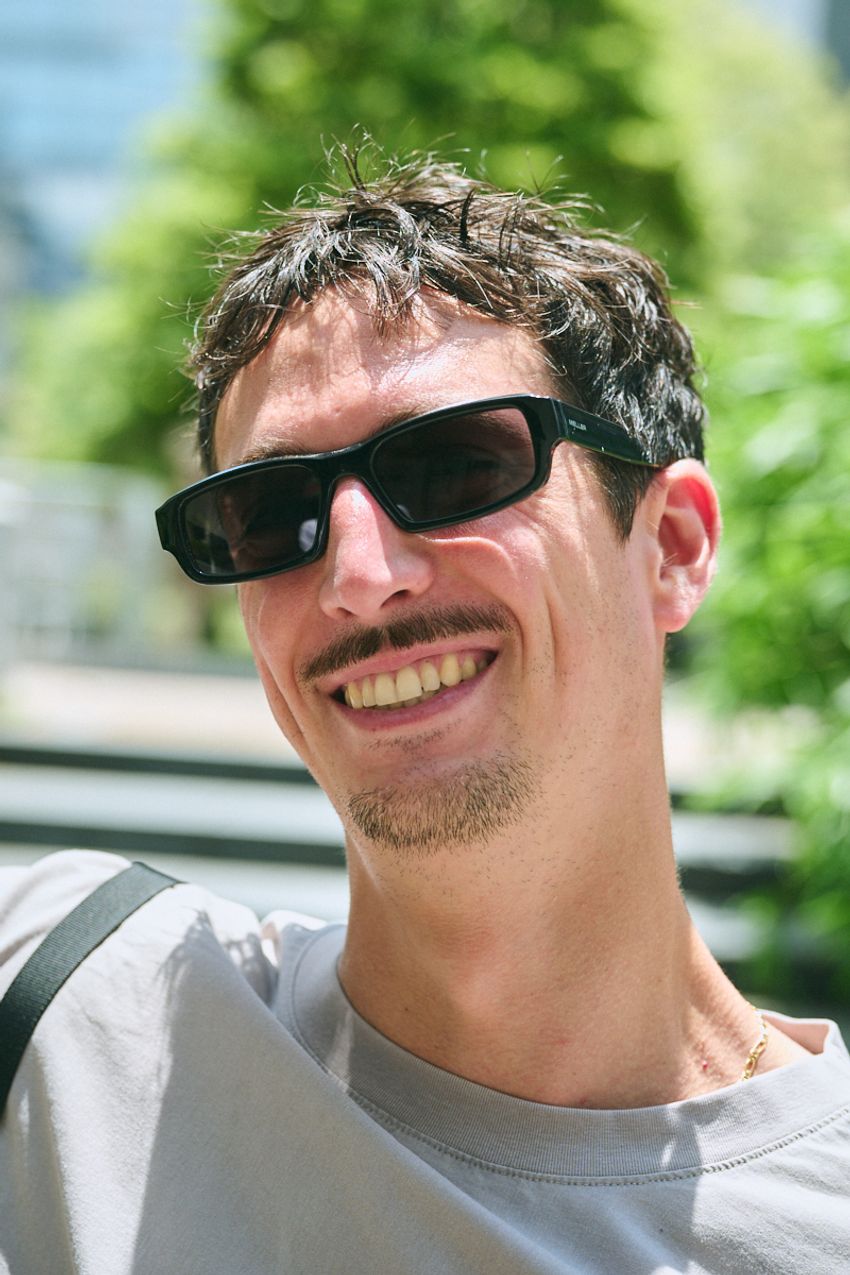 大人短パンは“カーゴショーツ”が間違いない説を実証。着丈は長めが人気、好相性なトップスは…… - 6枚目の画像