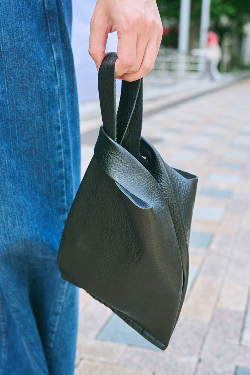 単調なワンツーコーデに陥りがちな夏。“個性派デニム“でマンネリを回避した3人の男たち - 3枚目の画像