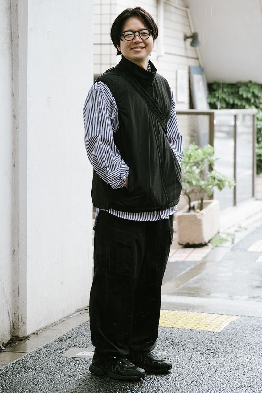 今人気の“黒スニーカー”はどれだ!? 洒落た大人たち5名の愛用ブランド＆モデルを街頭調査！ - 4枚目の画像