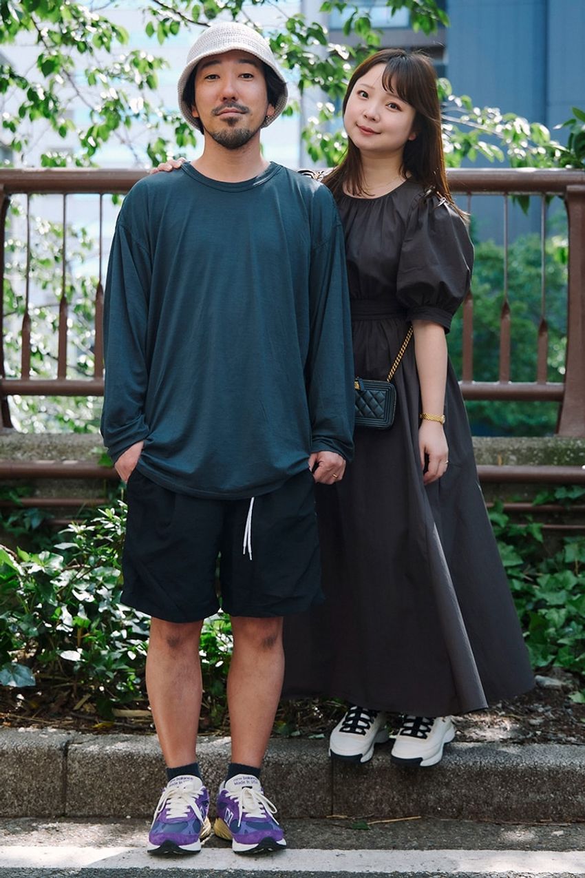 「Tシャツ×ショーツ」真夏の定番コーデはダークトーンでシックが大人に最適！ - 2枚目の画像