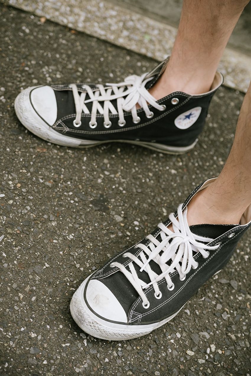 “淡いブルーシャツ”は何を合わせるのが正解？スタイルの違う3人をピックアップ - 5枚目の画像