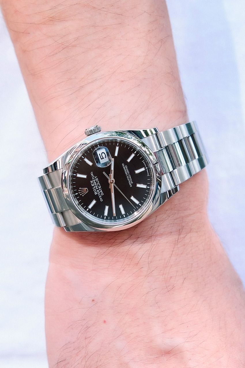 街の洒落者が選ぶ「プチプラでも格好いい」真夏の小物集！スポーツウォッチ、アイウェア…… - 3枚目の画像