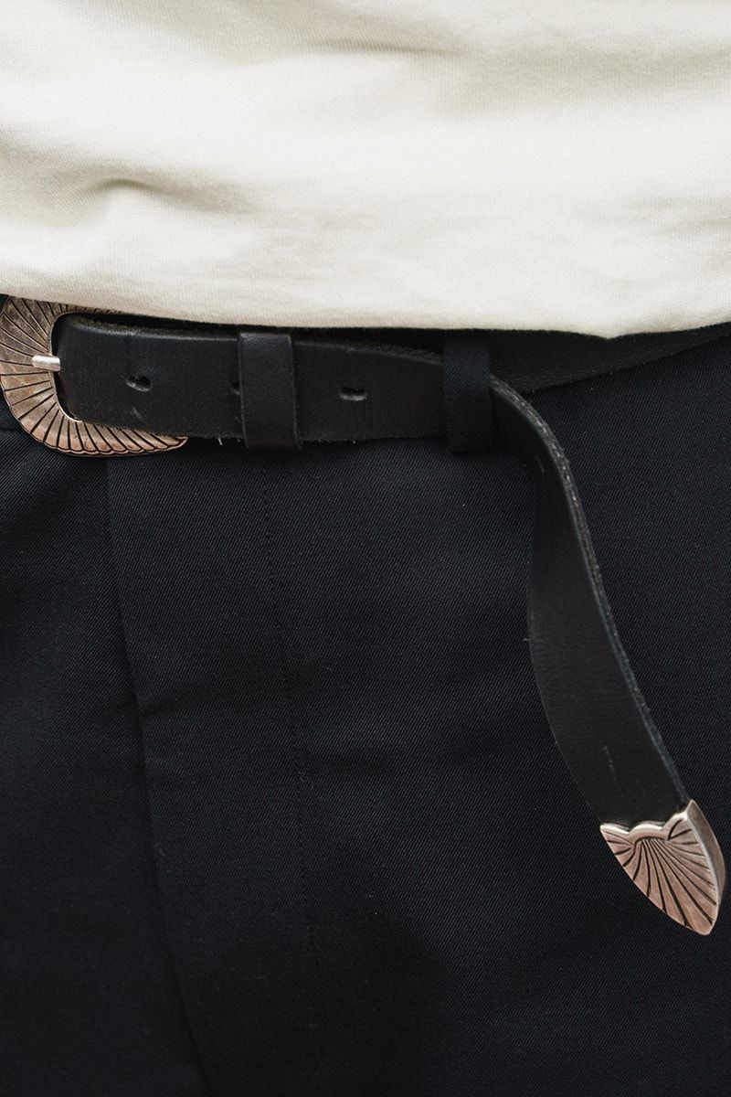 オーラリーのTシャツコーディネート | 250709-1600-30 内山裕規 6枚目の写真