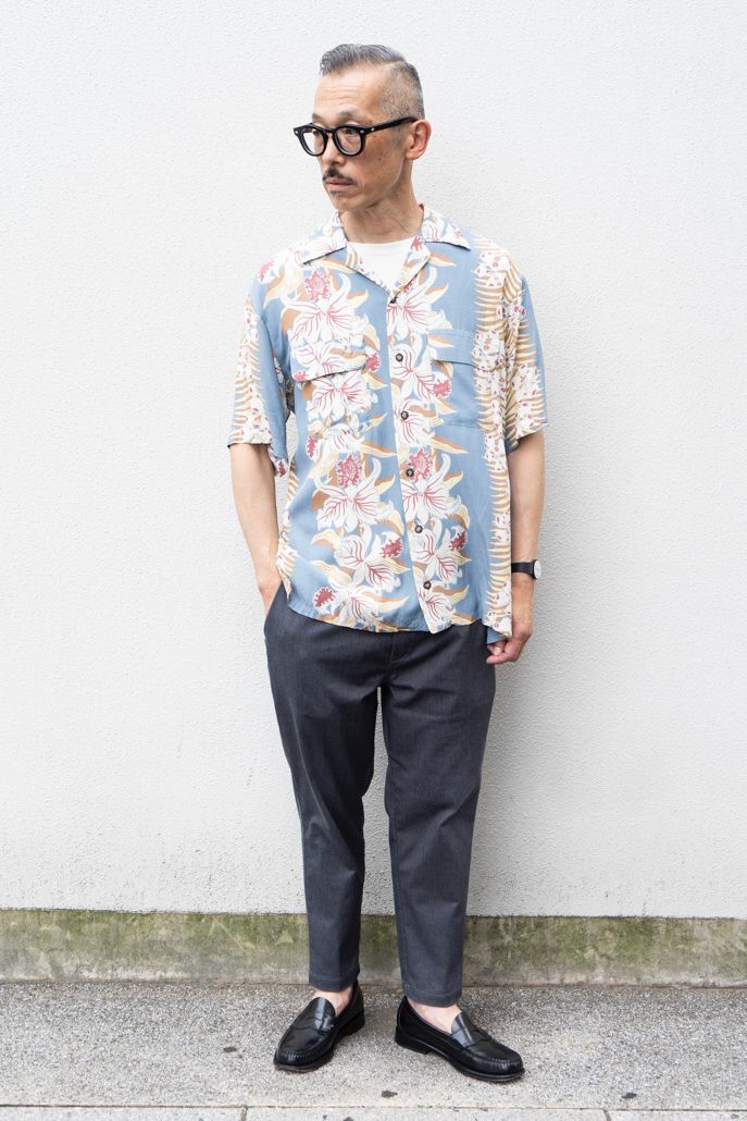 シャツ ハリス  Tシャツ フルーツオブザルーム  パンツ ディッキーズ  シューズ ジーエイチバス  眼鏡 エフェクター  腕時計 スウォッチ