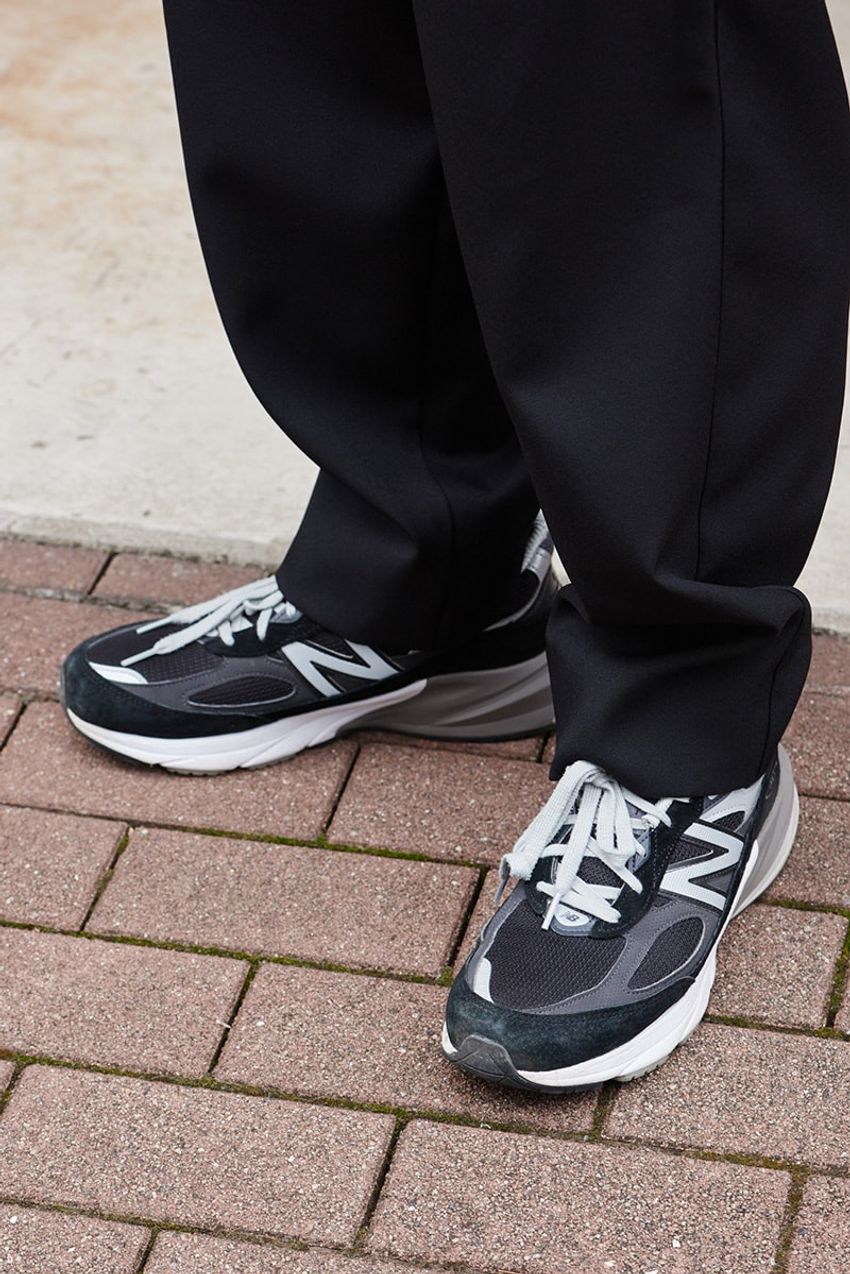 この夏、“細ボーダーのTシャツ“がキテる！巧みに取り入れた3名の大人たちをスナップで - 10枚目の画像