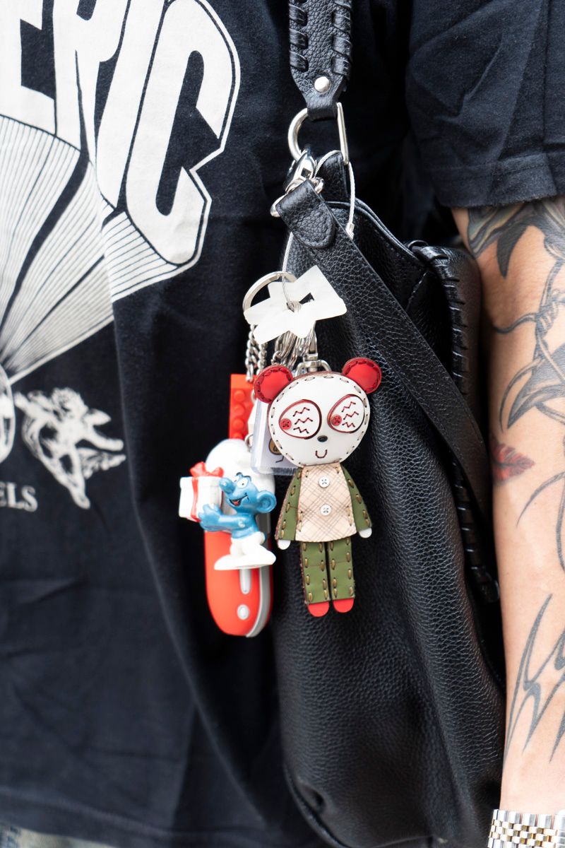 ヒステリックグラマーのTシャツコーディネート | 250710-0327-27 伊藤祐己 6枚目の写真