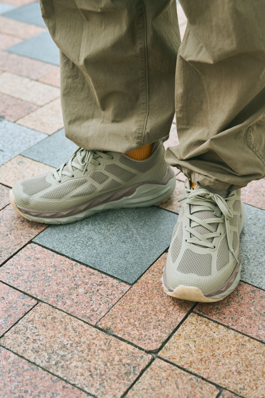 【20代】自由に「ユニクロ」を楽しんだ若者たちを街角スナップ！個性派コーデに仕上げた3名 - 5枚目の画像