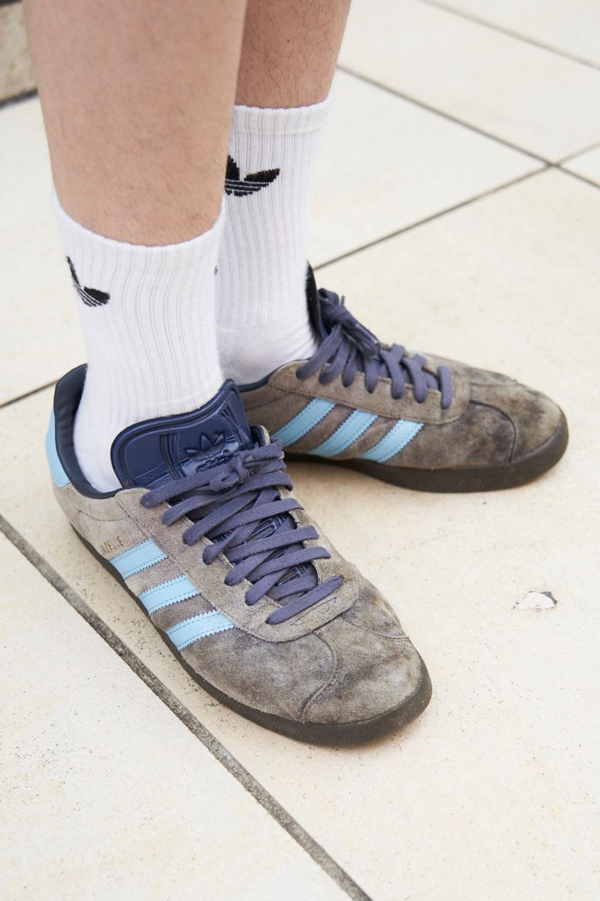 人気沸騰中!? “渋色アディダス”が調子いい理由を3人のスナップで - 5枚目の画像