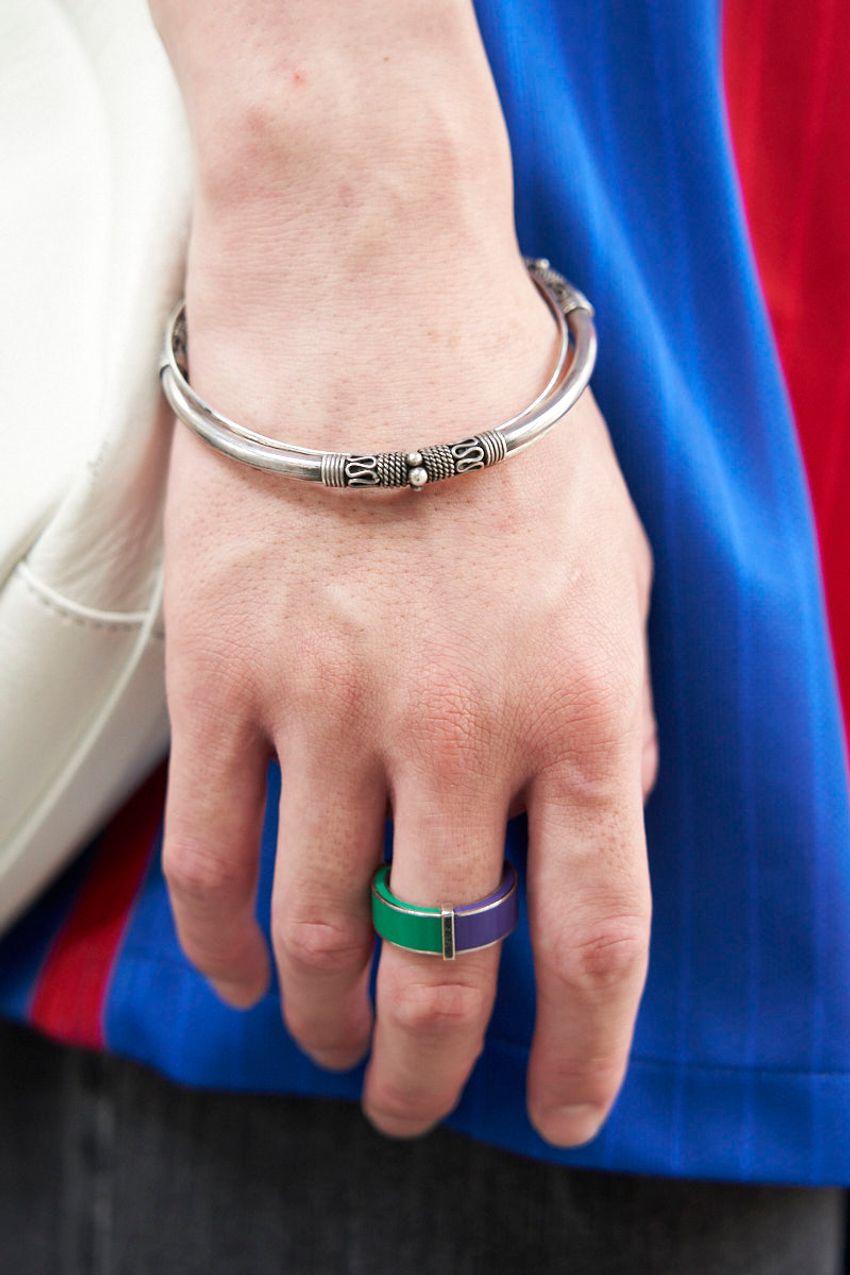 ストリートで「フレア」の波がキテる！洒落者たちのボトムス事情2025をスナップで - 9枚目の画像