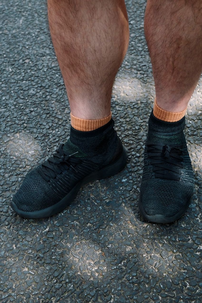 「ショーツはナイキを愛用中」な3名のスナップ集。大人に人気のカラーは黒、その着こなしは？ - 5枚目の画像