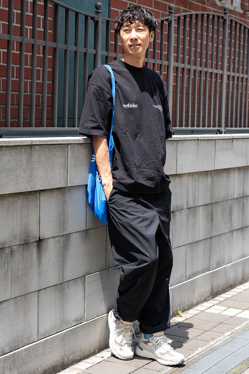 NBに合わせるボトムスはやっぱり“ワイド”がいい！人気モデル愛用者の履きこなしをチェック - 1枚目の画像