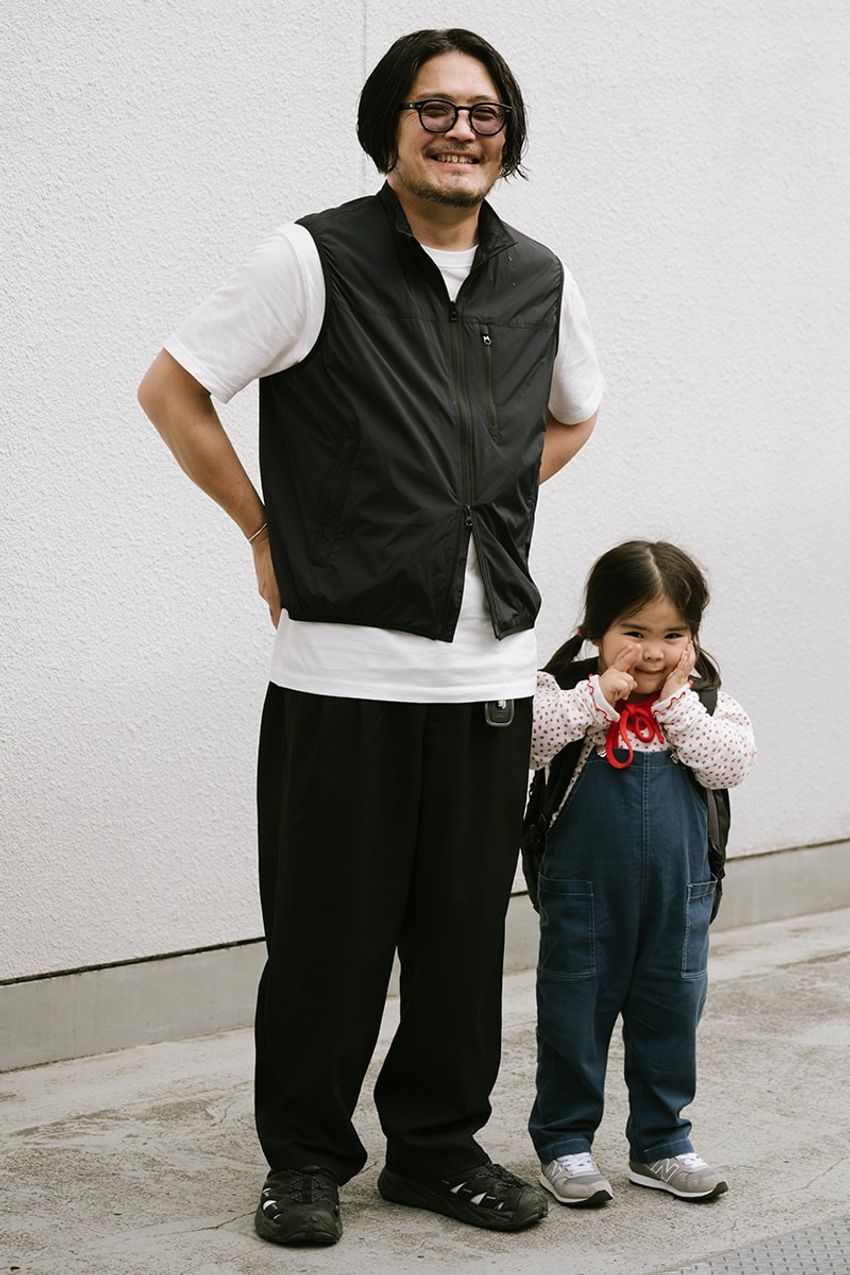 「ホカ」のスニーカーは“白 or 黒”が最適！“モノトーンコーデ“に馴染ませた3人の好サンプル - 8枚目の画像