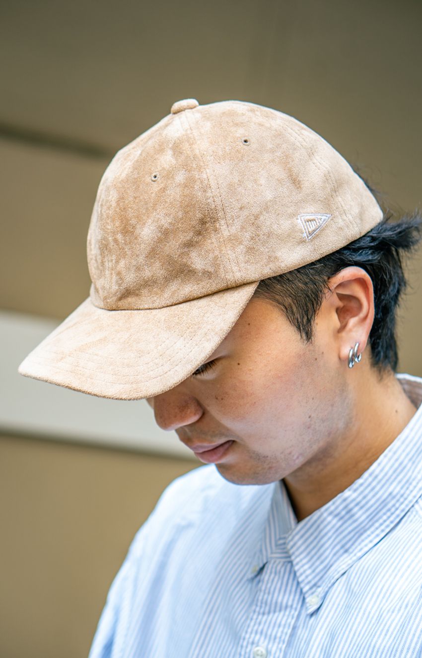 オトナのミカタ。ブルーストライプシャツの万能性を3人のスナップで大検証！ - 6枚目の画像