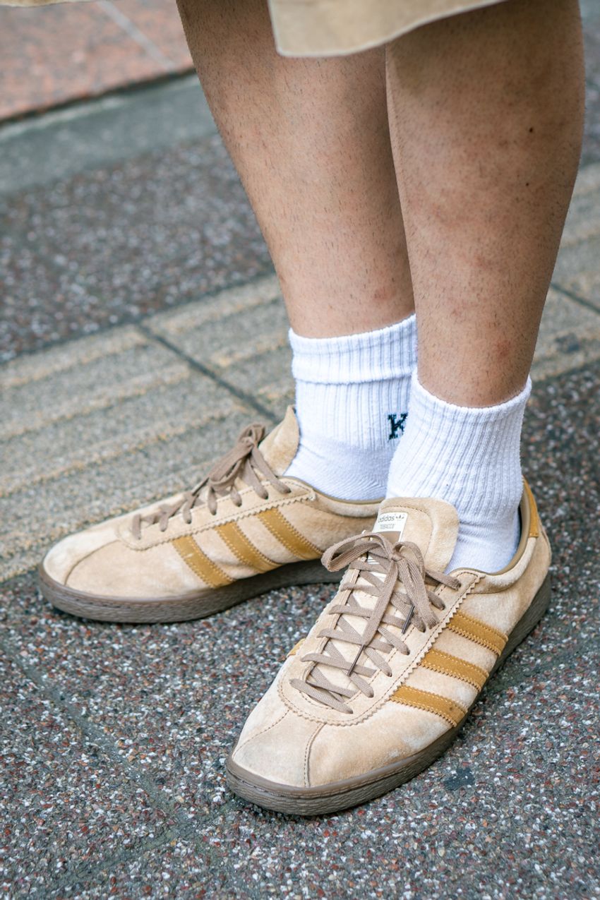 人気沸騰中!? “渋色アディダス”が調子いい理由を3人のスナップで - 3枚目の画像