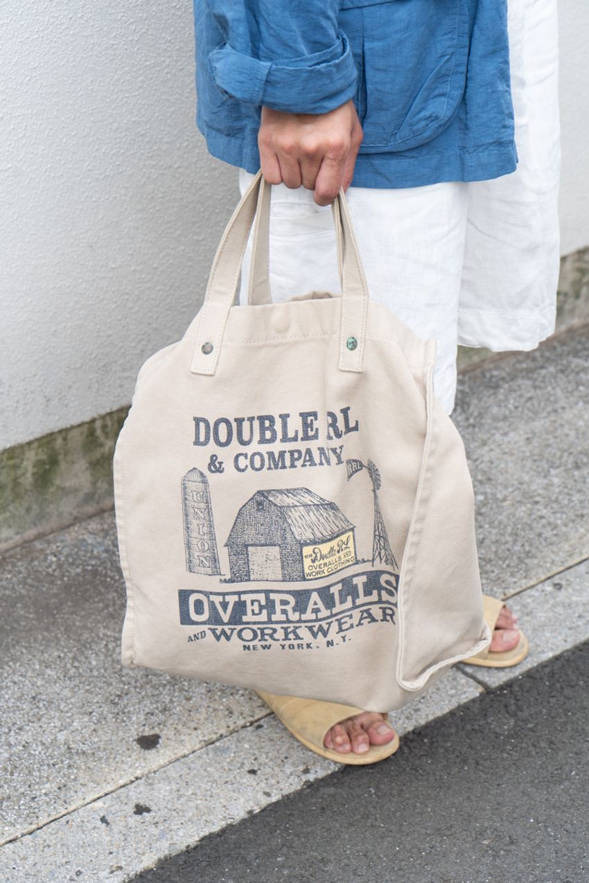 「シャツを羽織り、Tシャツはタックイン」。コーデの巧みなバランス調整術をスナップで！ - 6枚目の画像