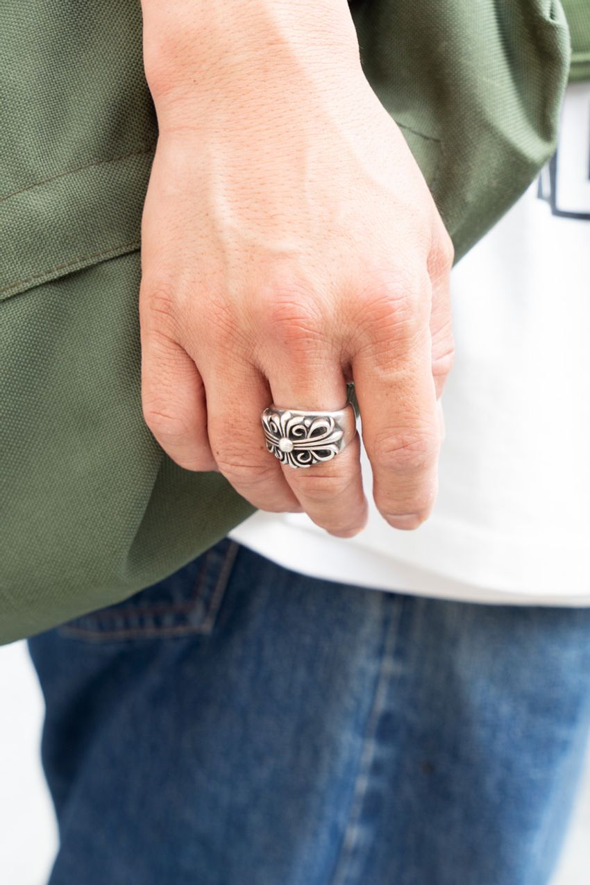 時代の波にのまれない「クロムハーツ」。大人たちの愛用アイテム＆最新優秀コーデ3選 - 11枚目の画像