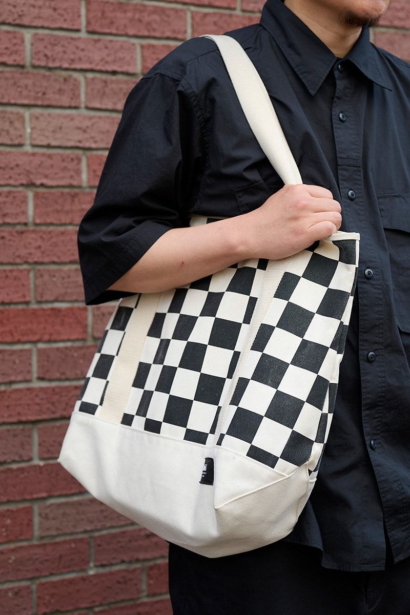 ユニクロのシャツコーディネート | 250716-1421-36 テ ヒョン 5枚目の写真