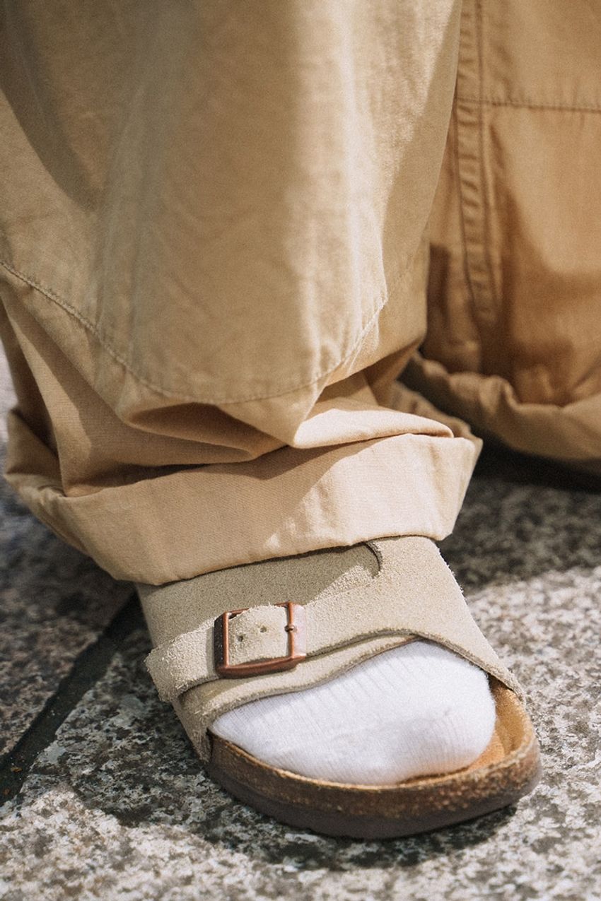 ブラック＆ブラウンよりも人気！ビルケンシュトックの支持率No.1カラー「トープ」は大人コーデと相性よし - 4枚目の画像