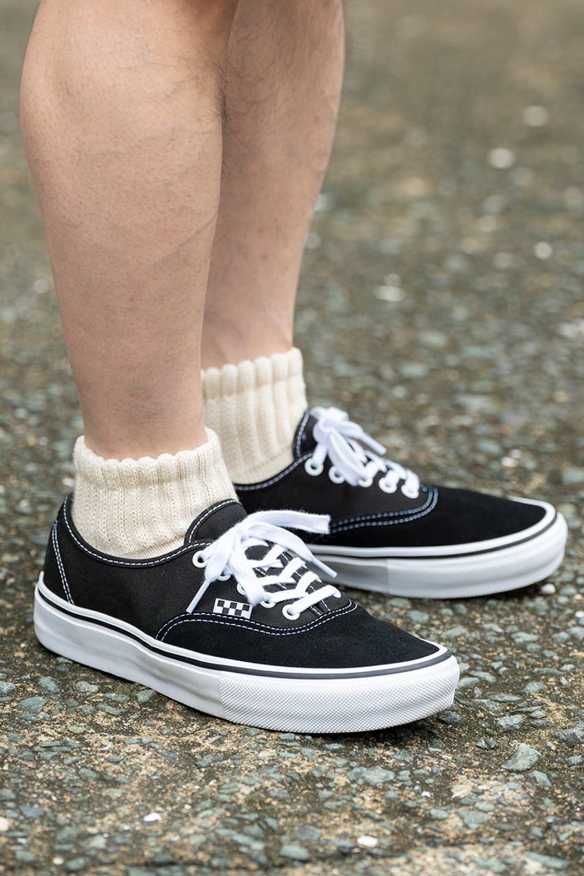 今季も大人気“ストライプシャツ”。街の洒落者たちの愛用品と着こなしをチェック！ - 3枚目の画像