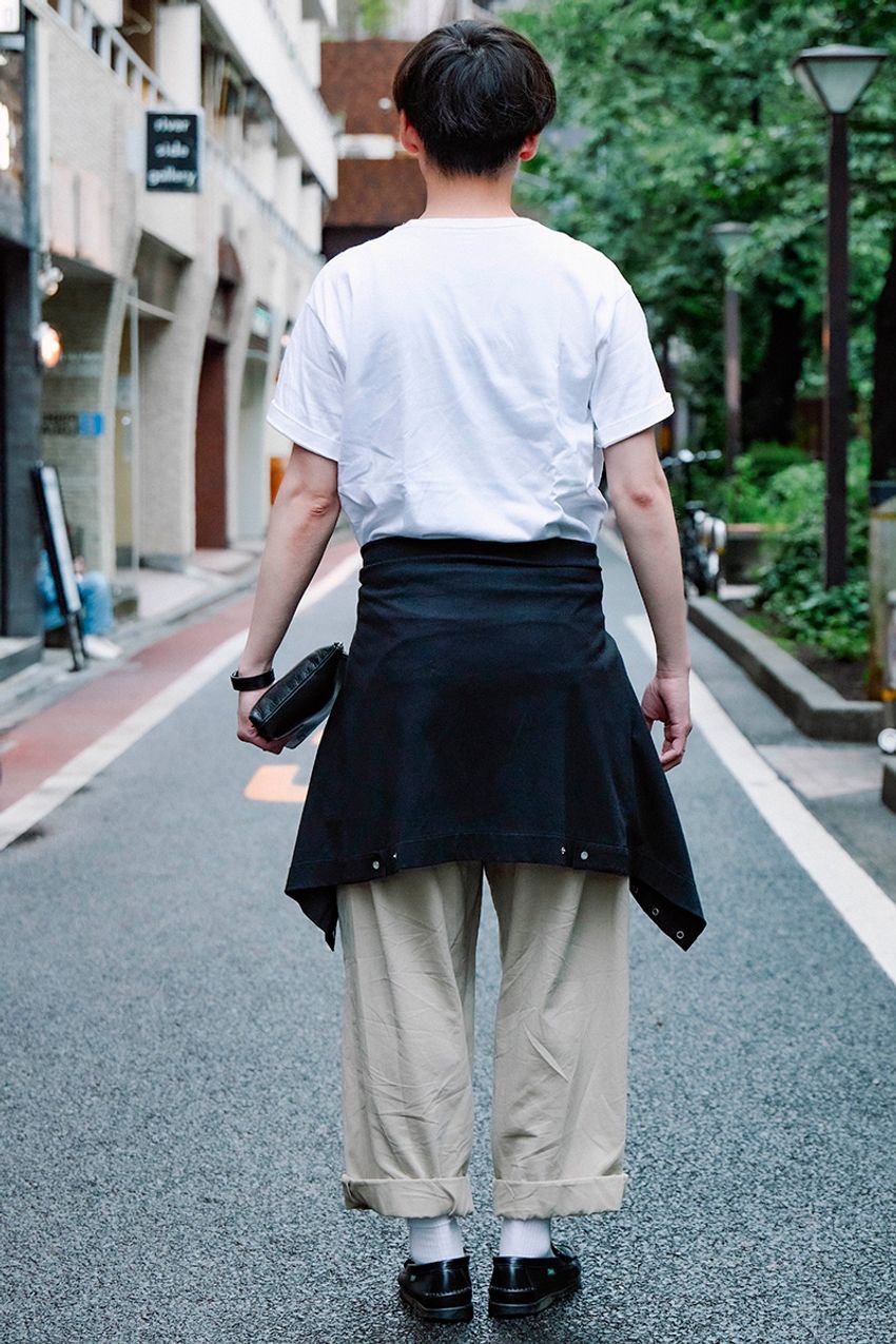 夏の軽装を彩った“上着使いの達人”を招集！アクセサリー以上の効果効能をスナップで - 6枚目の画像