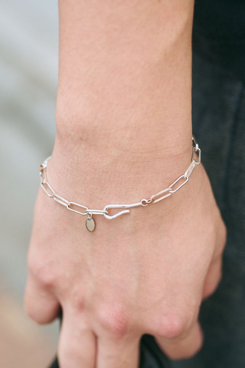 不明のTシャツコーディネート | 250723-0827-13 岡 5枚目の写真