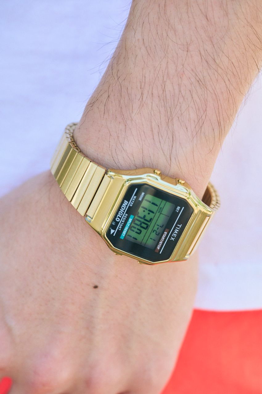 【“ハズし時計”に何選ぶ？】街の人気ナンバーワンは「タ○○○○ス」だった！ - 4枚目の画像