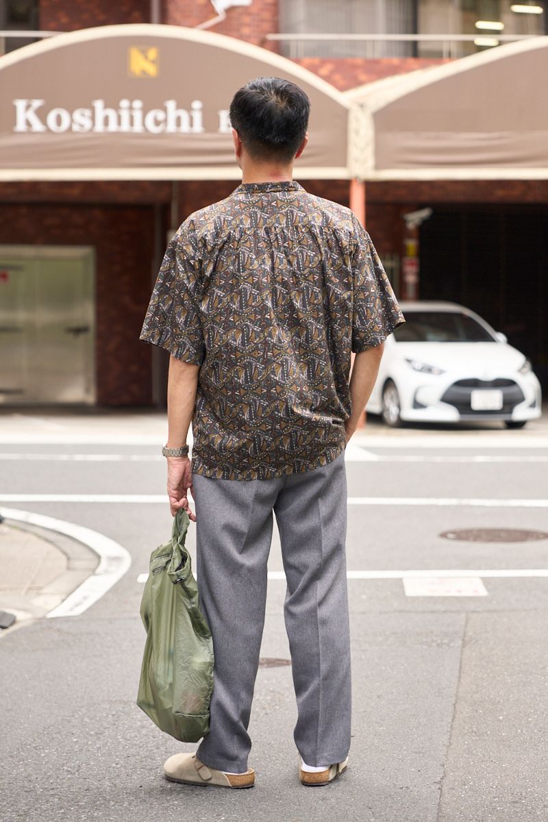 ボンビューのシャツコーディネート | 250723-1204-41 まこと 2枚目の写真