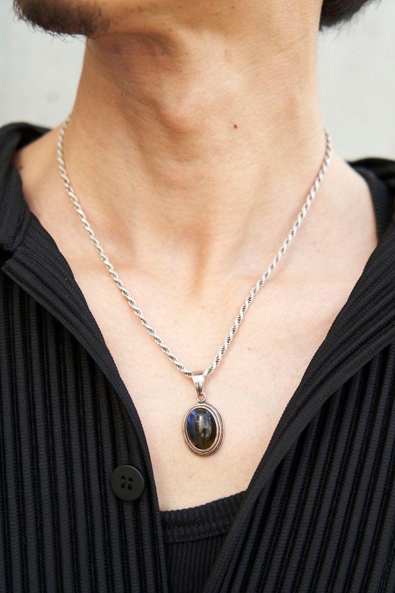 オムプリッセイッセイミヤケのシャツコーディネート | 250723-1404-06 k.k 5枚目の写真