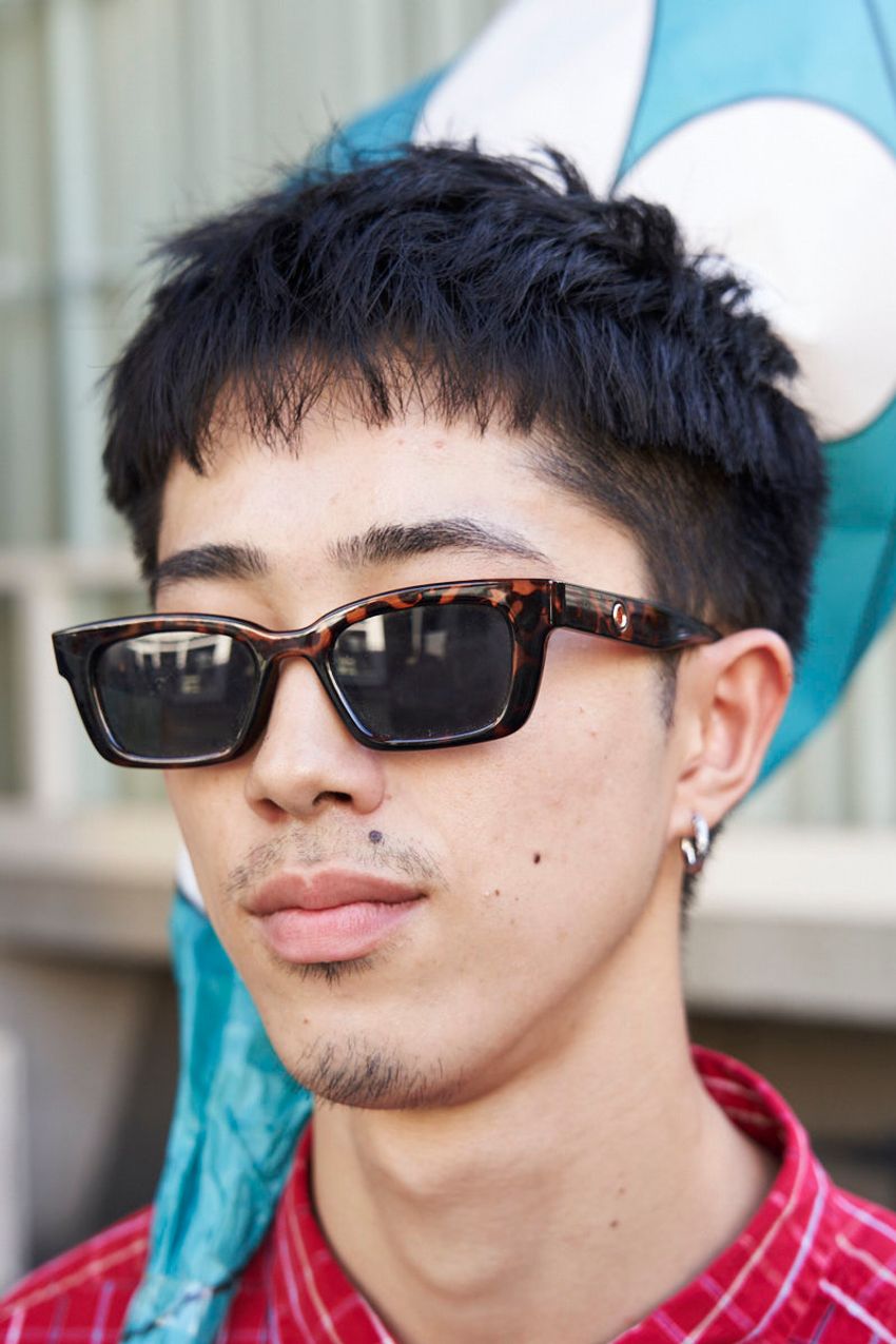 秋は「ブラウンパンツ」で渋みを演出！洒落者たちの愛用品は古着、ディッキーズ、そして… - 5枚目の画像