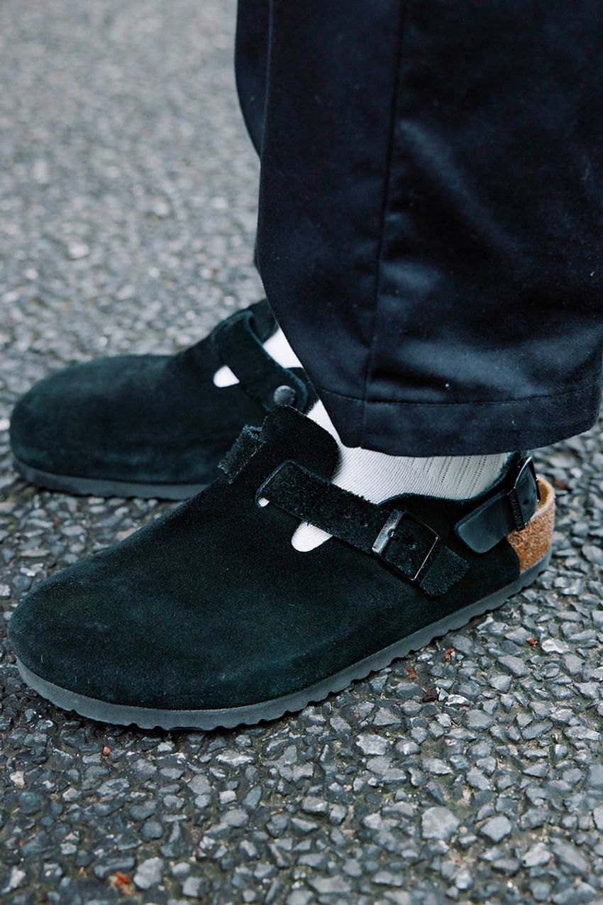 秋の定番「カーディガン」をサラッと取り入れた大人の着こなし好例。スナップを例に解説！ - 7枚目の画像