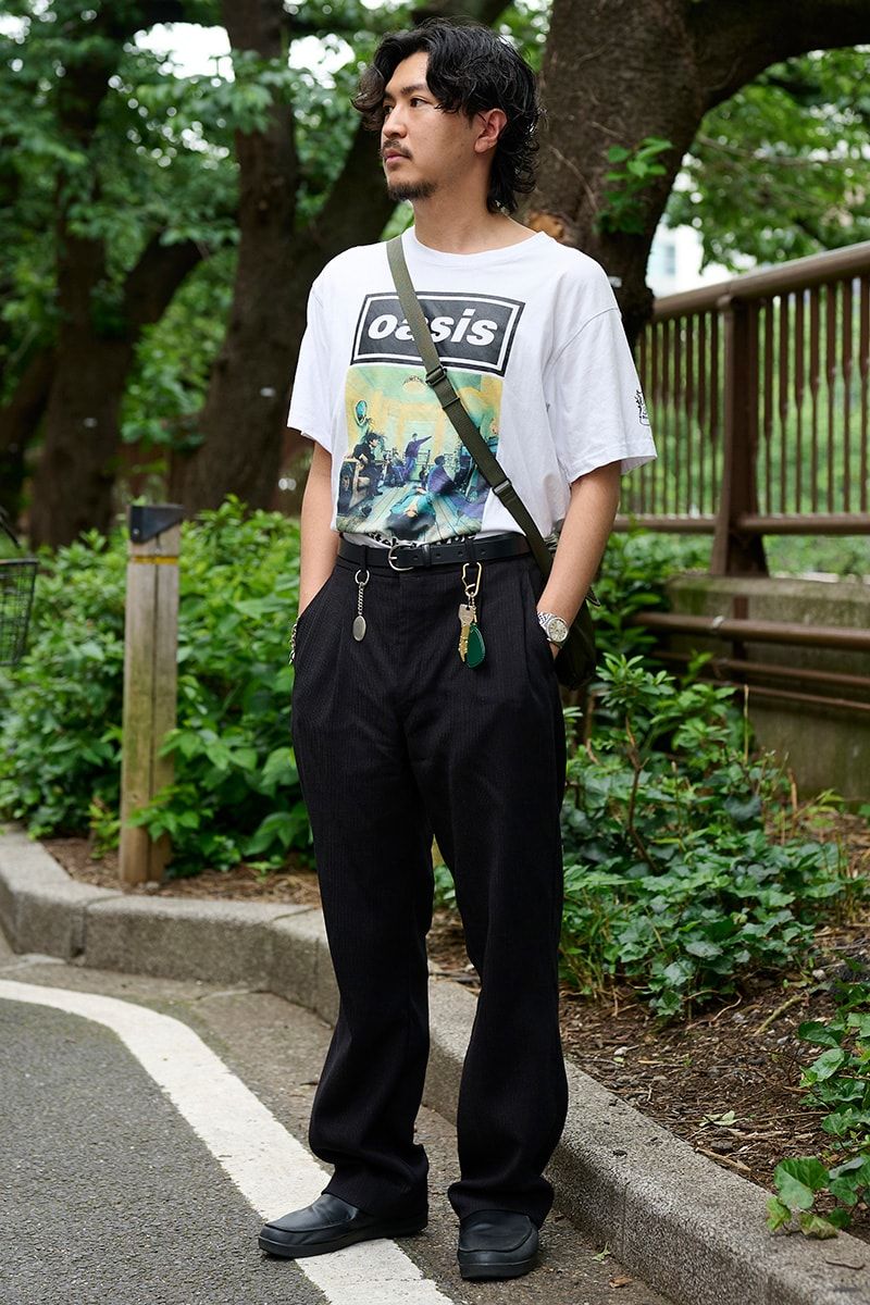 アダムエロペ×オアシスのTシャツコーディネート | 250723-1548-56 杉田尚弥