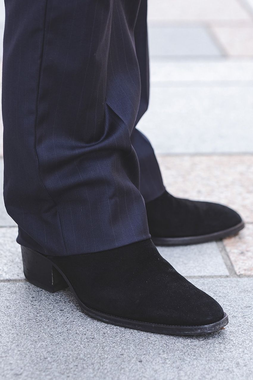 黒パンツは“古着”が小洒落てる！夏の街角でキャッチした3人のコーデ好例とともに - 3枚目の画像