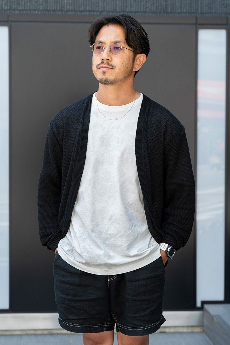 ヴァンドリのカーディガンコーディネート | 250725-1408-37 岩谷一樹 3枚目の写真