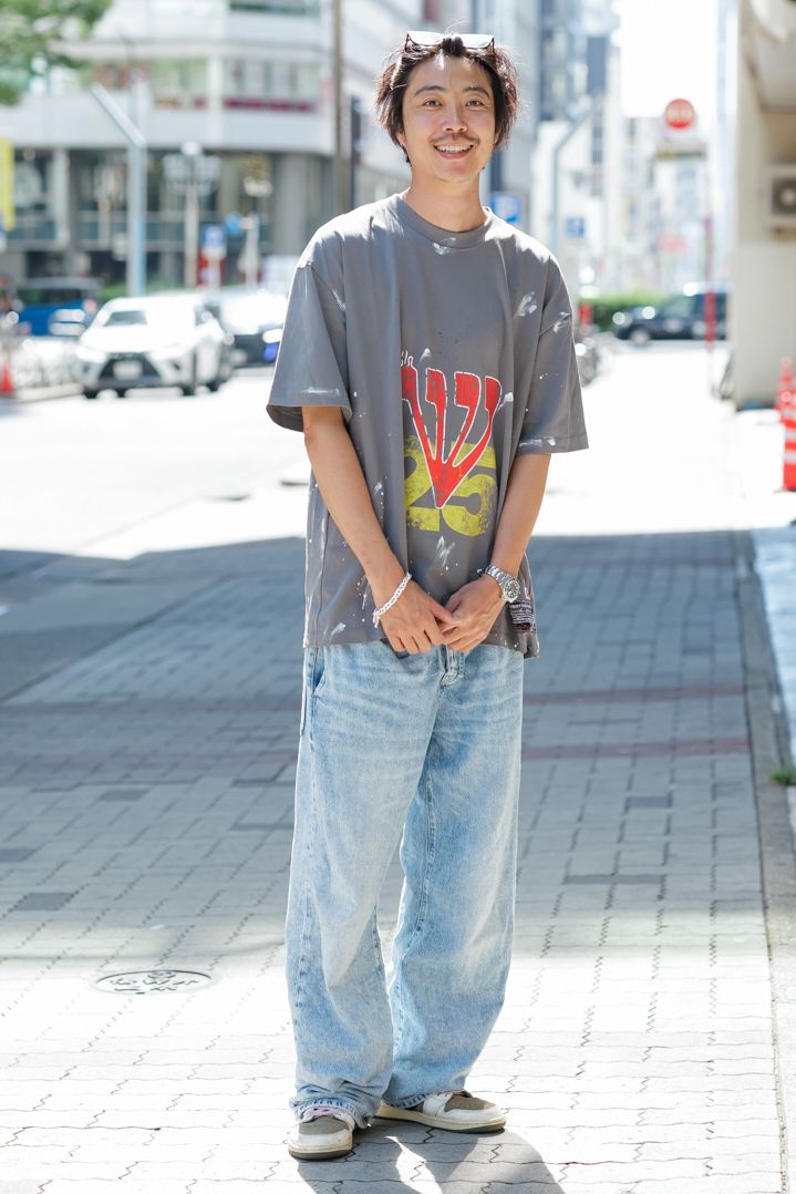 Tシャツ トリプルアール  デニム ザラ  シューズ トラヴィススコット×ナイキ  眼鏡 ジェントルモンスター  腕時計 ロレックス  ブレスレット エルメス