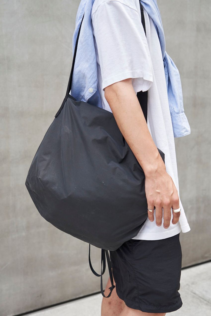 定番「黒ショーツ」の選び方＆取り入れ方。洒落者たち三者三様の着こなしをチェック！ - 6枚目の画像