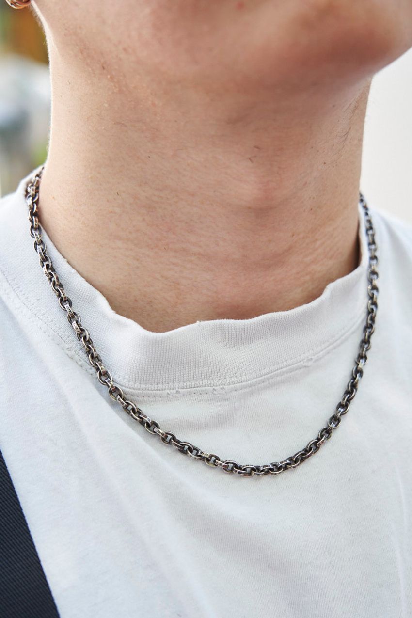 ルイヴィトンの“ミニバッグ”をコーデのアクセントに！効き目絶大なその効果をスナップで - 9枚目の画像