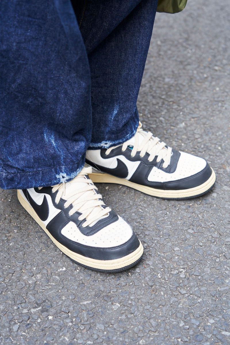 古着のシャツコーディネート | 250806-1239-26 アキラ 8枚目の写真