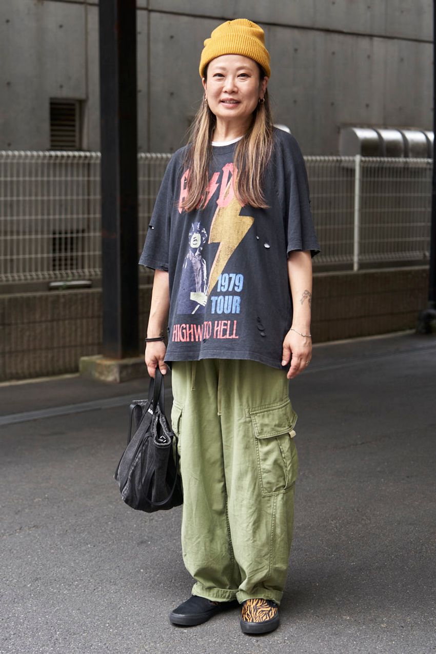 街のスニーカー女子たちをパパラッチ！愛用ブランドはヴァンズ、オニツカタイガーetc. - 6枚目の画像