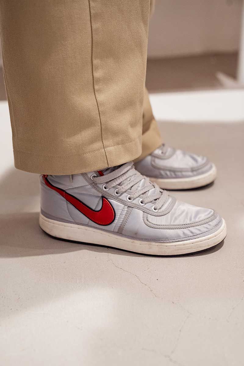 クレプスキュールのポロシャツコーディネート | 250812-1402-46 千木良 学 2枚目の写真