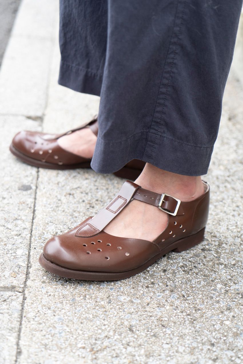 蒸れない＆涼しい＆格好いい！夏の万能アイテム「スケスケ靴」、街のみんなはどう履いてる？ - 3枚目の画像