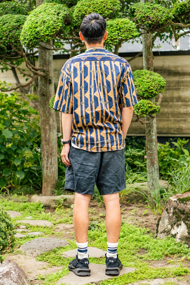 トゥモローランドのシャツコーディネート | 250823-1628-13 文屋隆之 2枚目の写真