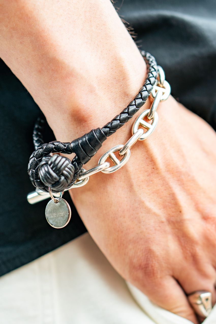 シャツのインナーは「チャンピオン」のTシャツが調子よし！コーデ3好例をスナップで - 7枚目の画像