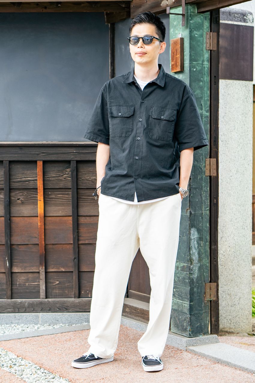 シャツのインナーは「チャンピオン」のTシャツが調子よし！コーデ3好例をスナップで - 5枚目の画像